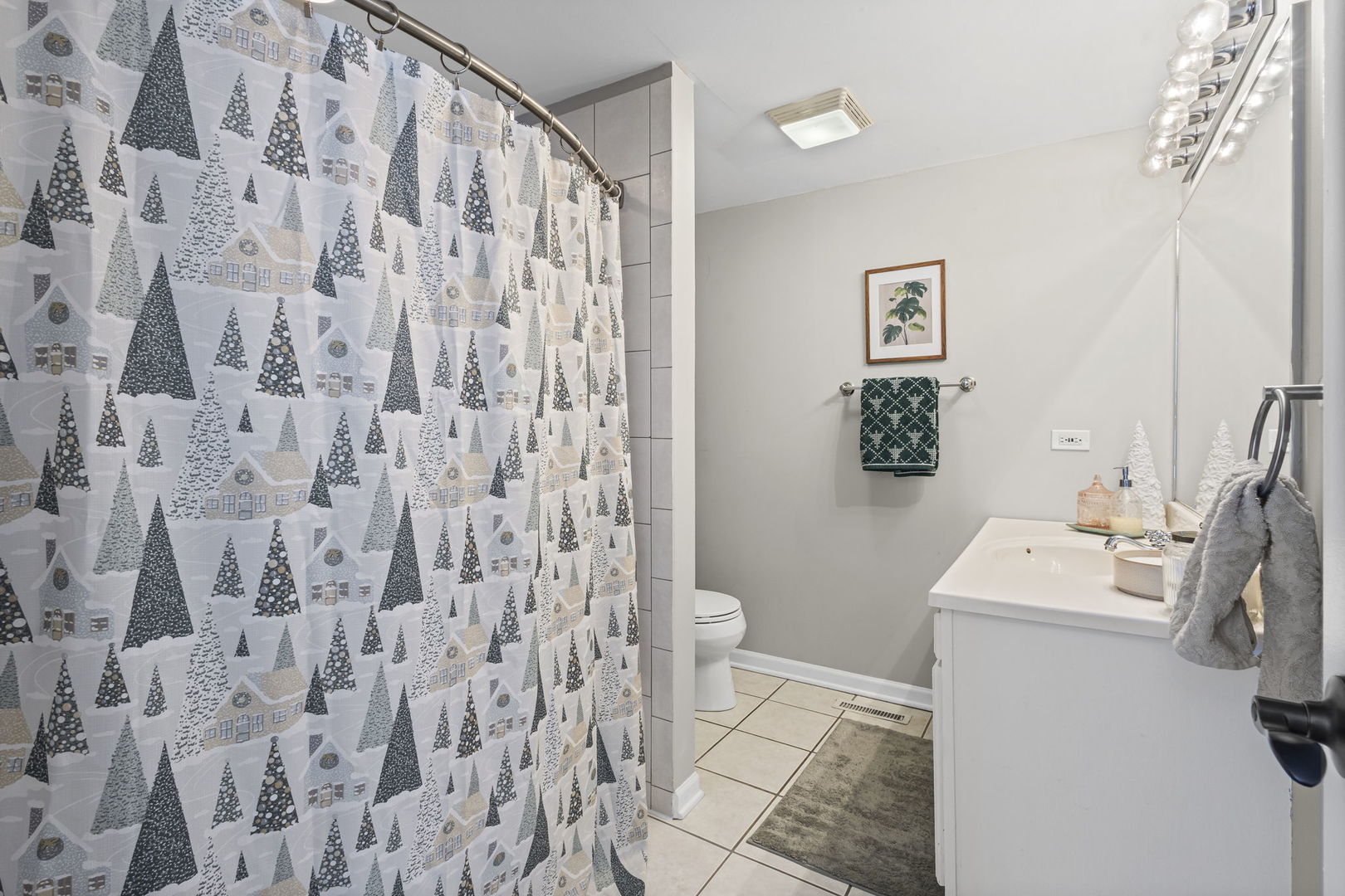 42 West Taylor Road Lombard, IL 60148 - Photo 24 of 36 a bathroom with a sink toilet and a shower