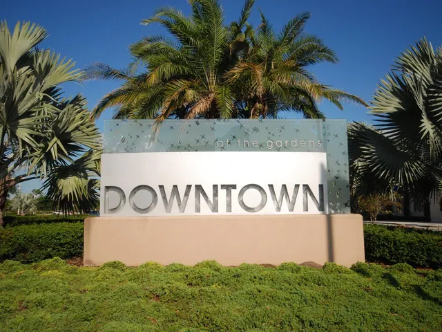 a view of sign board