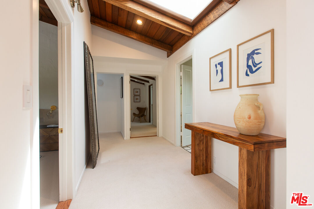 993 Glen Oaks Boulevard Pasadena, CA 91105 - Photo 24 of 49