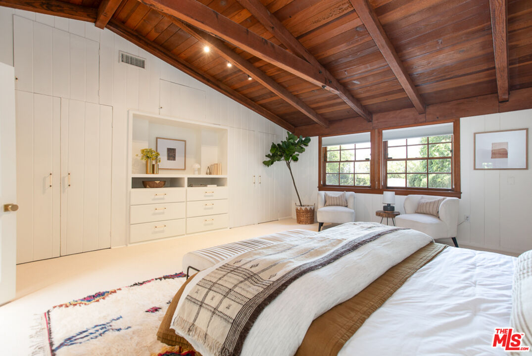 993 Glen Oaks Boulevard Pasadena, CA 91105 - Photo 28 of 49