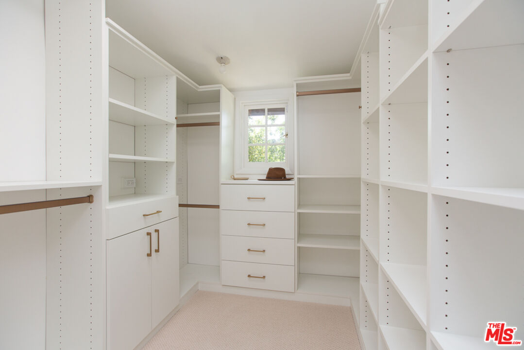 993 Glen Oaks Boulevard Pasadena, CA 91105 - Photo 34 of 49