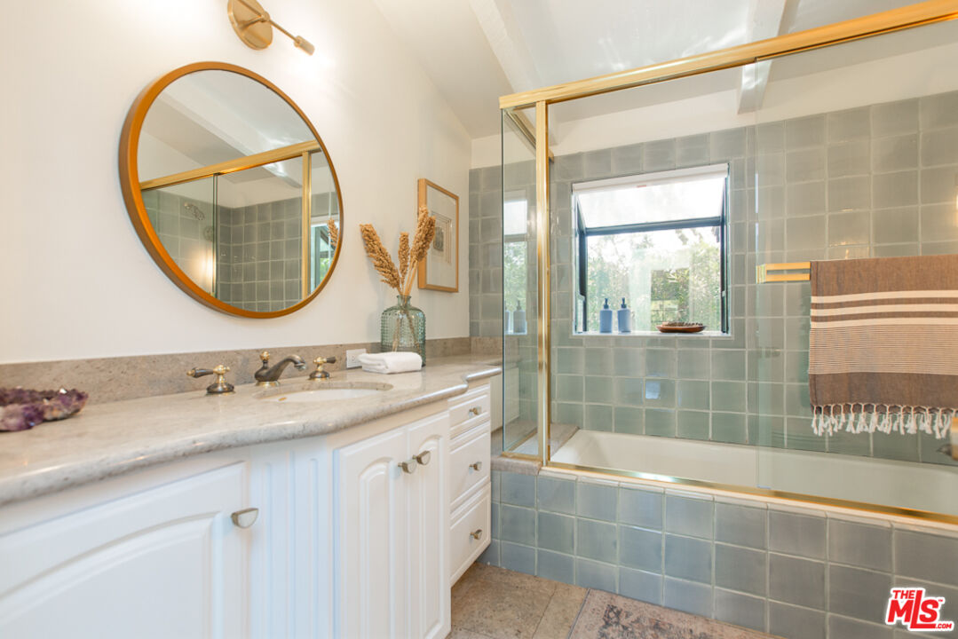 993 Glen Oaks Boulevard Pasadena, CA 91105 - Photo 36 of 49