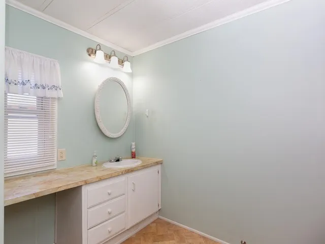 $134,900 | 290 Calef Highway, Unit B21, Epping, NH 03042