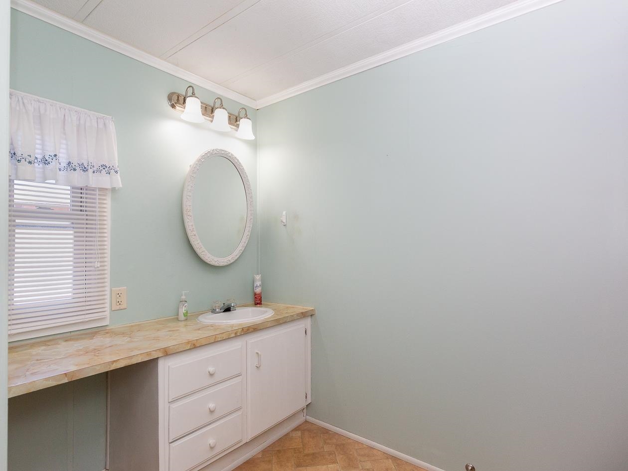 290 Calef Highway, Unit B21 Epping, NH 03042 - Photo 13 of 31