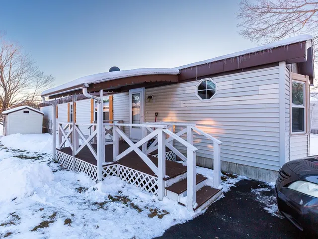 $134,900 | 290 Calef Highway, Unit B21, Epping, NH 03042
