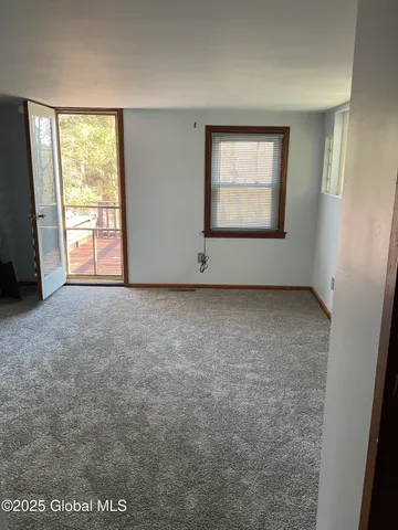 $335,900 | 26 Halfmoon Drive, Halfmoon, NY 12188