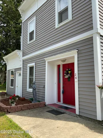 $335,900 | 26 Halfmoon Drive, Halfmoon, NY 12188