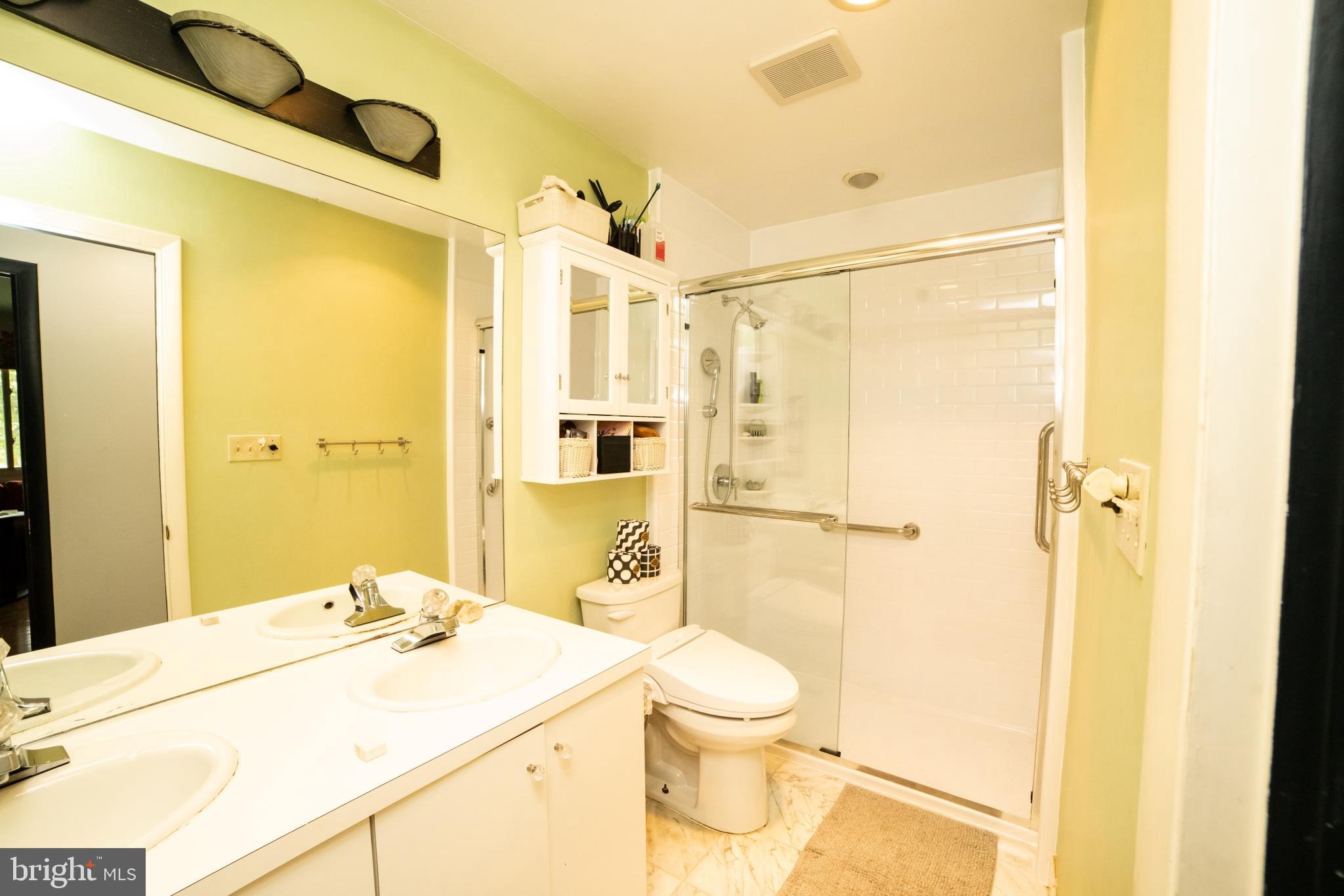 2208 Oxeye Road Baltimore, MD 21209 - Photo 10 of 18 Main Bathroom