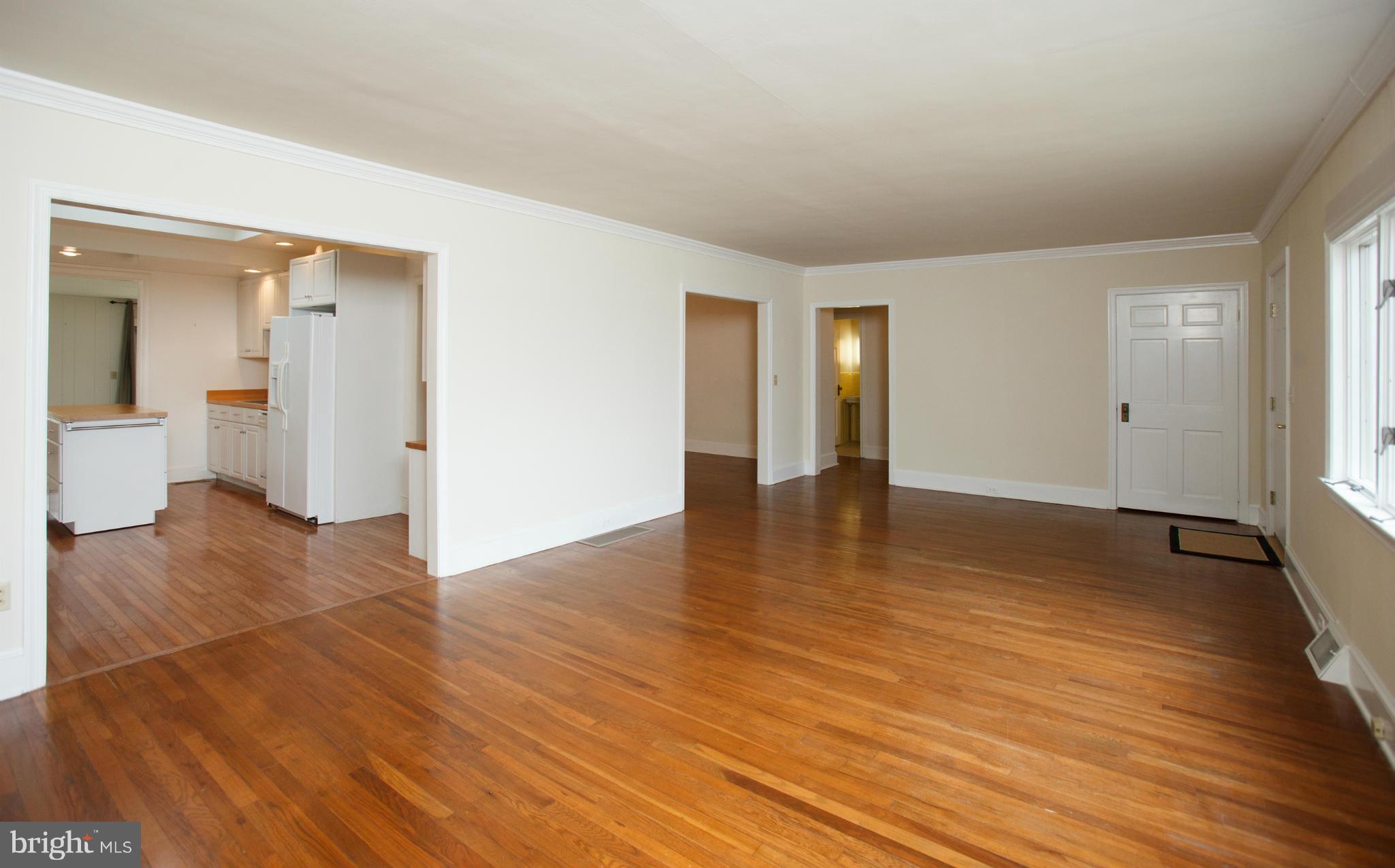 7820 Quaker Neck Road Chestertown, MD 21620 - Photo 10 of 30 Living Room