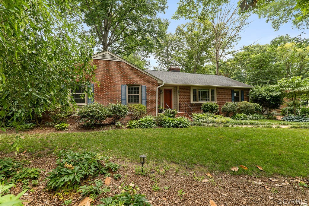 2511 Swathmore Road North Chesterfield, VA 23235 - Photo 4 of 45 Gallery Image 4