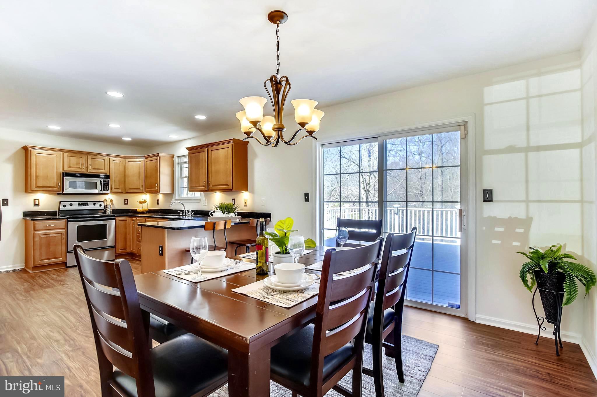 1662 Cape May Road Baltimore, MD 21221 - Photo 5 of 37 Dining Area