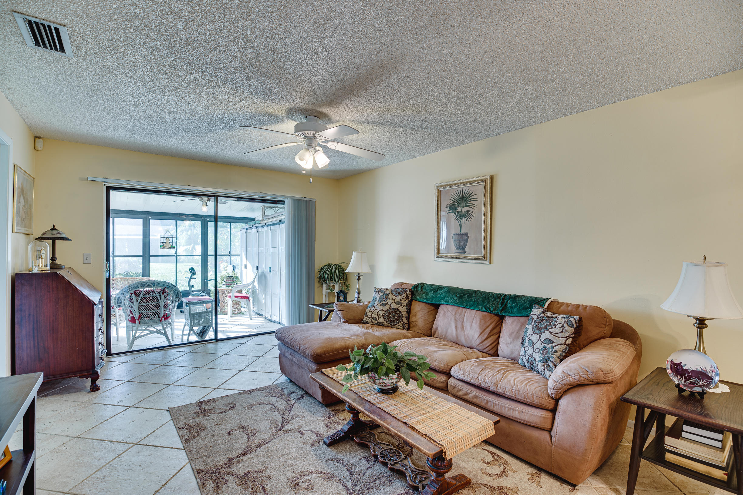 6008 Indrio Road, Unit C8 Fort Pierce, FL 34946 - Photo 11 of 32 living room