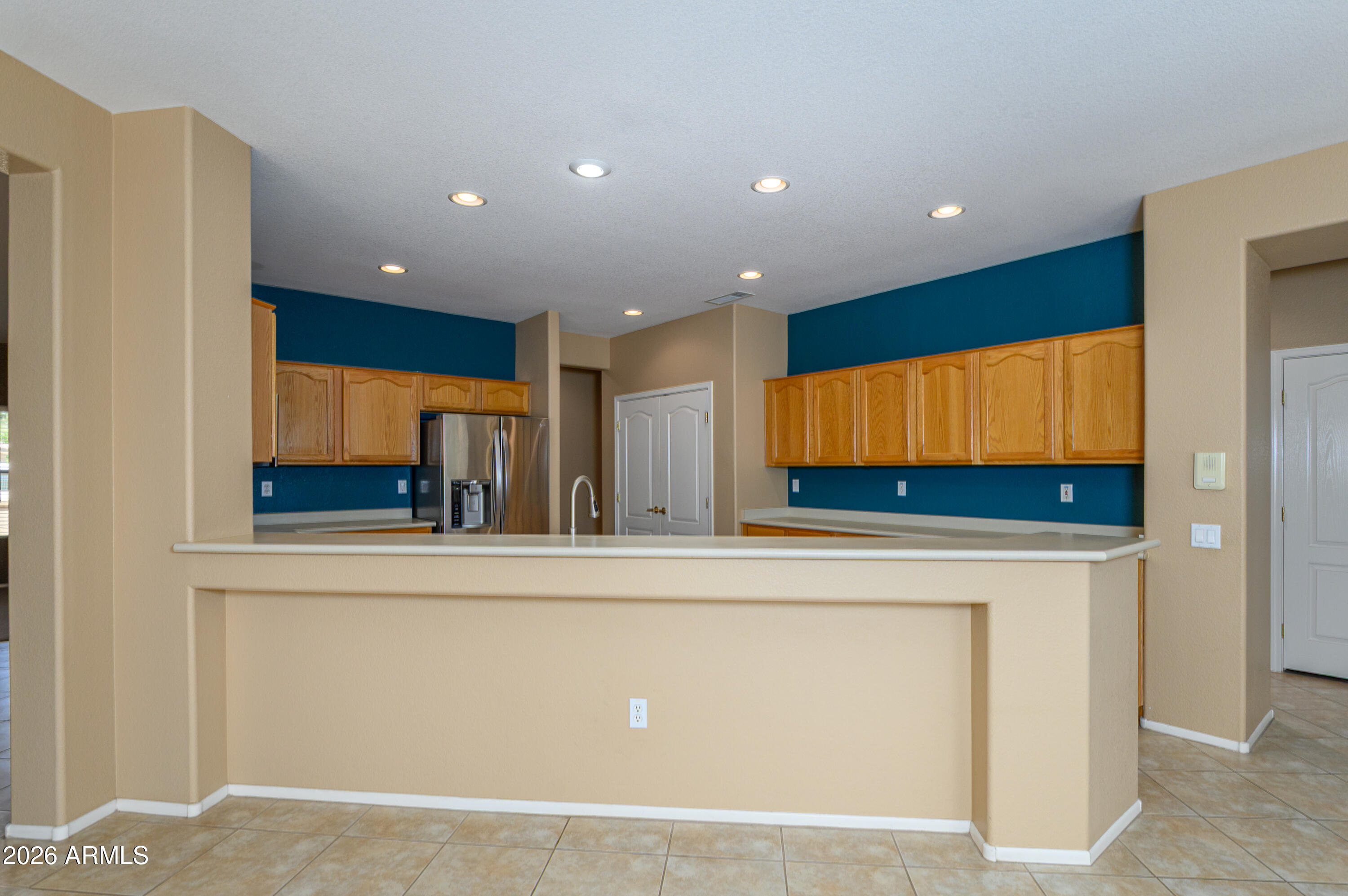 15069 West Double Tree Way Surprise, AZ 85374 - Photo 12 of 36 Breakfast Bar