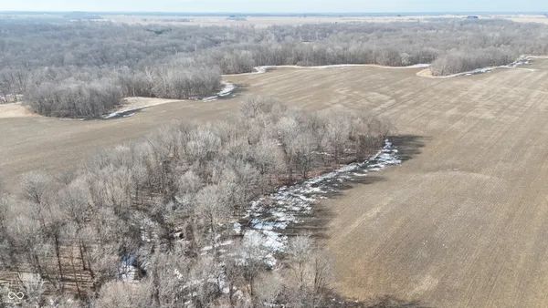 $584,735 | 7138 North State Line Road, Cayuga, IN 47928