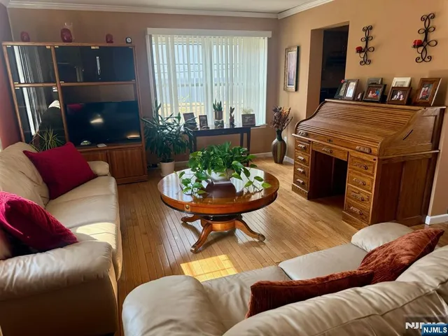 $750,000 | 2-02 Fair Lawn Avenue, Fair Lawn, NJ 07410