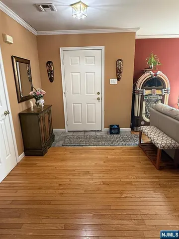 $750,000 | 2-02 Fair Lawn Avenue, Fair Lawn, NJ 07410