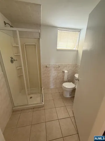 $750,000 | 2-02 Fair Lawn Avenue, Fair Lawn, NJ 07410