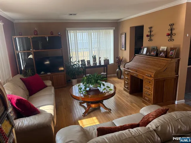 $750,000 | 2-02 Fair Lawn Avenue, Fair Lawn, NJ 07410