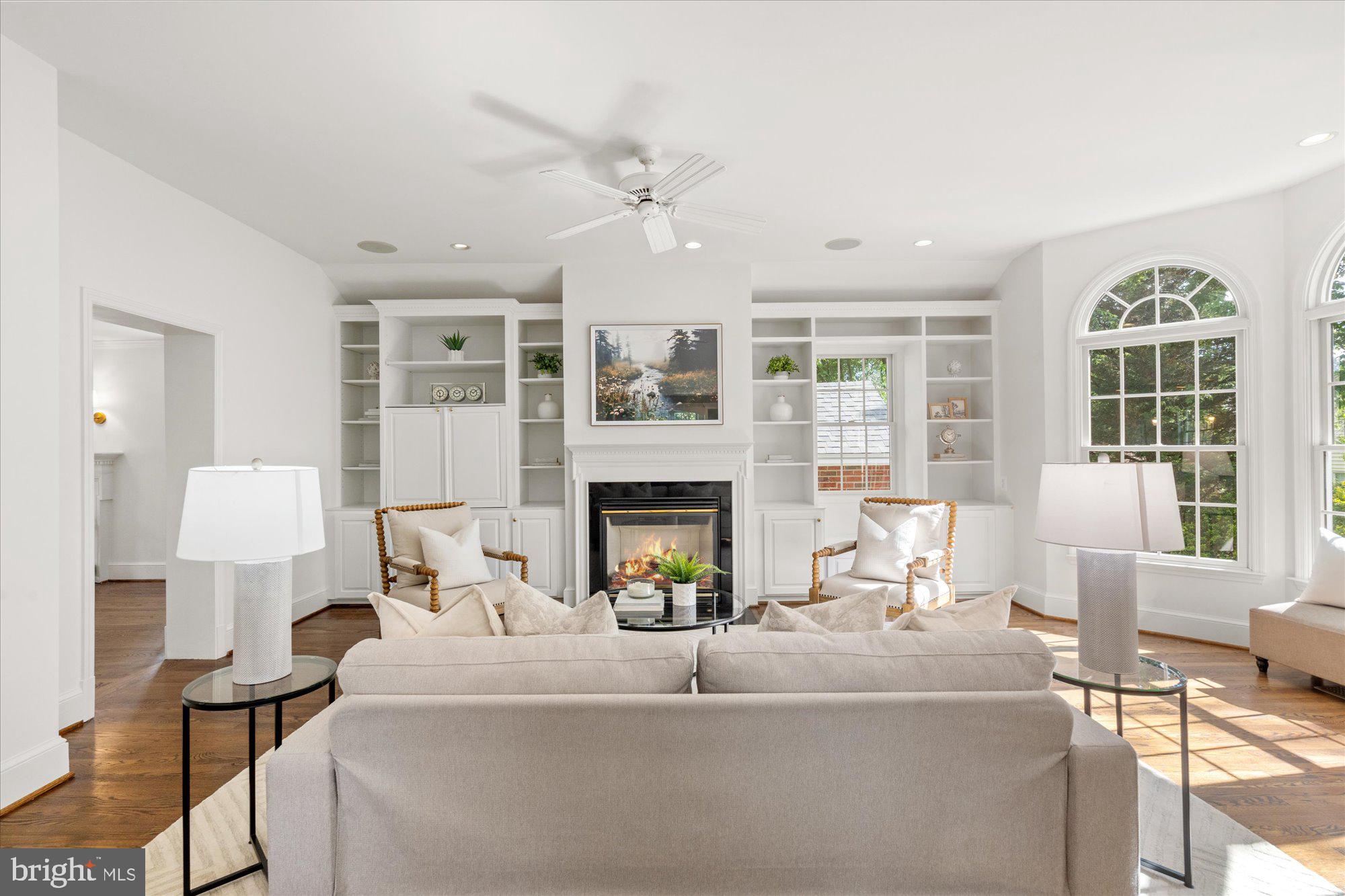 2434 Cameron Mills Road Alexandria, VA 22302 - Photo 10 of 51