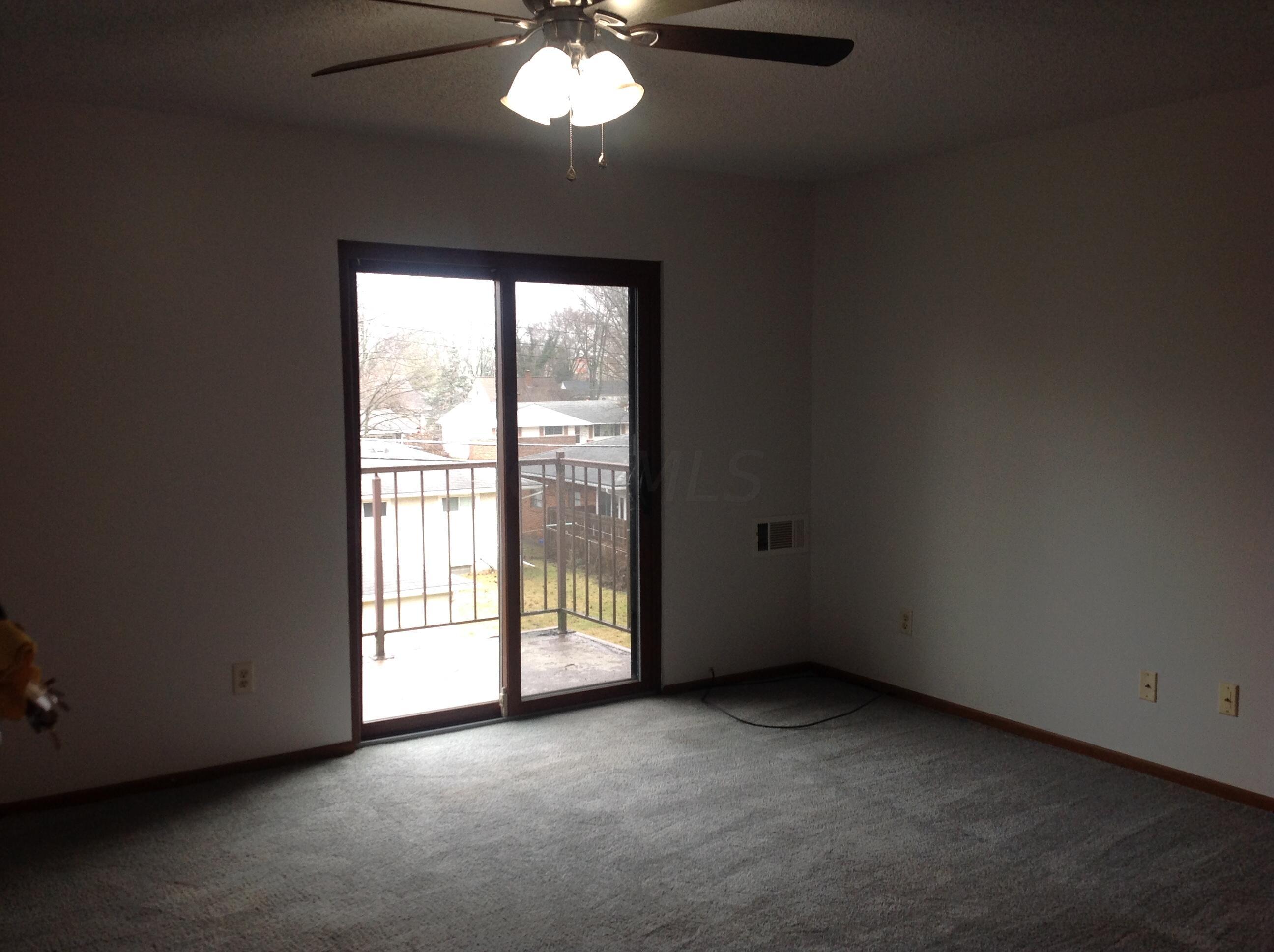 4143 Karl Road, Unit 320 Columbus, OH 43224 - Photo 2 of 15 IMG_3388