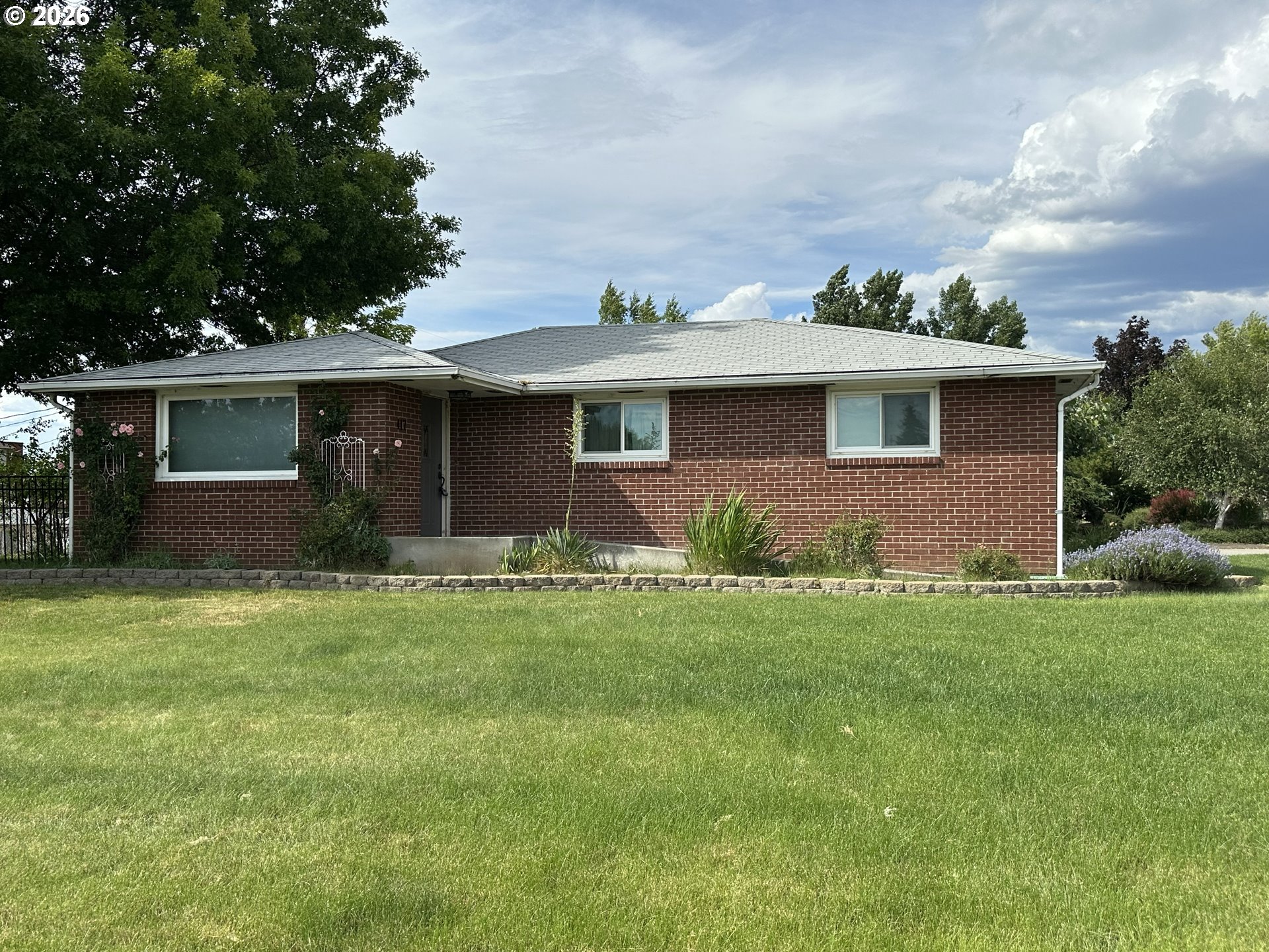 417 Brashear Way Goldendale, WA 98620 - Photo 3 of 20