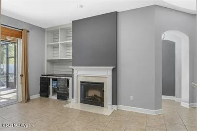 a view of a livingroom with a fireplace