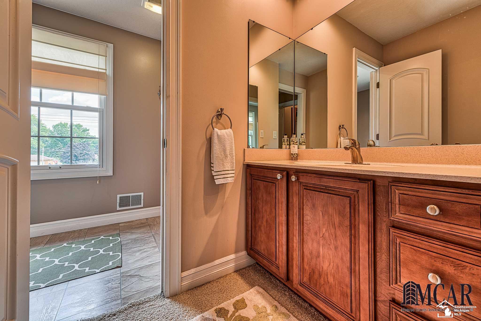 3233 South Custer Road Monroe, MI 48161 - Photo 22 of 40