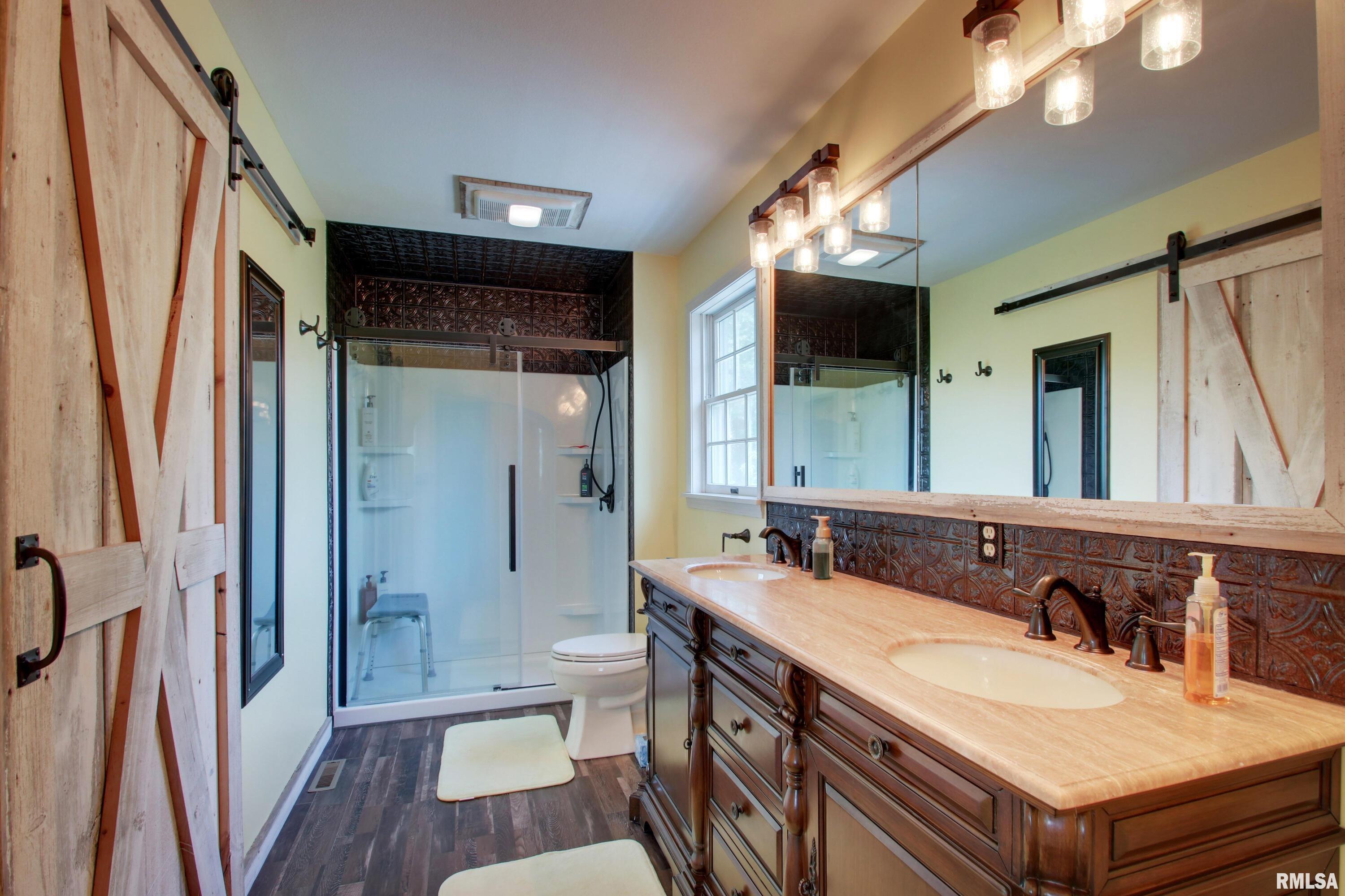 4019 Herleman Road Quincy, IL 62305 - Photo 15 of 29 Gallery Image 15