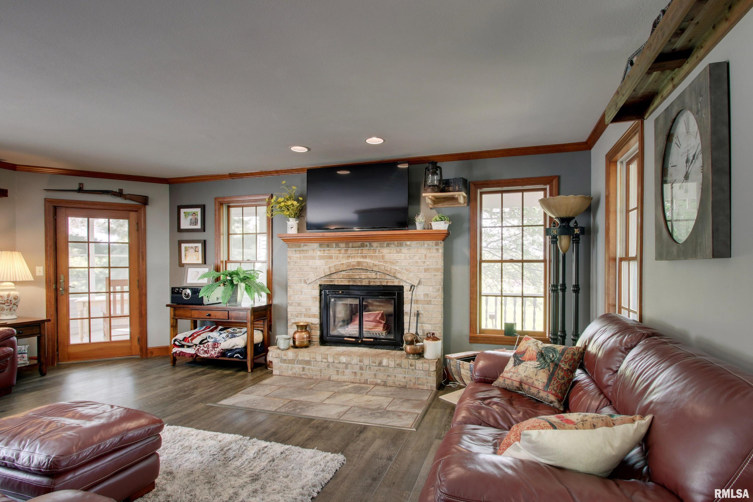4019 Herleman Road Quincy, IL 62305 - Photo 5 of 29 Gallery Image 5