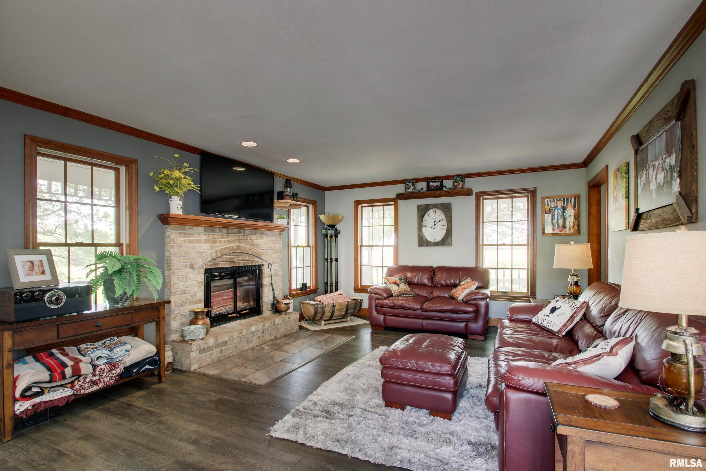 4019 Herleman Road Quincy, IL 62305 - Photo 6 of 29 Gallery Image 6