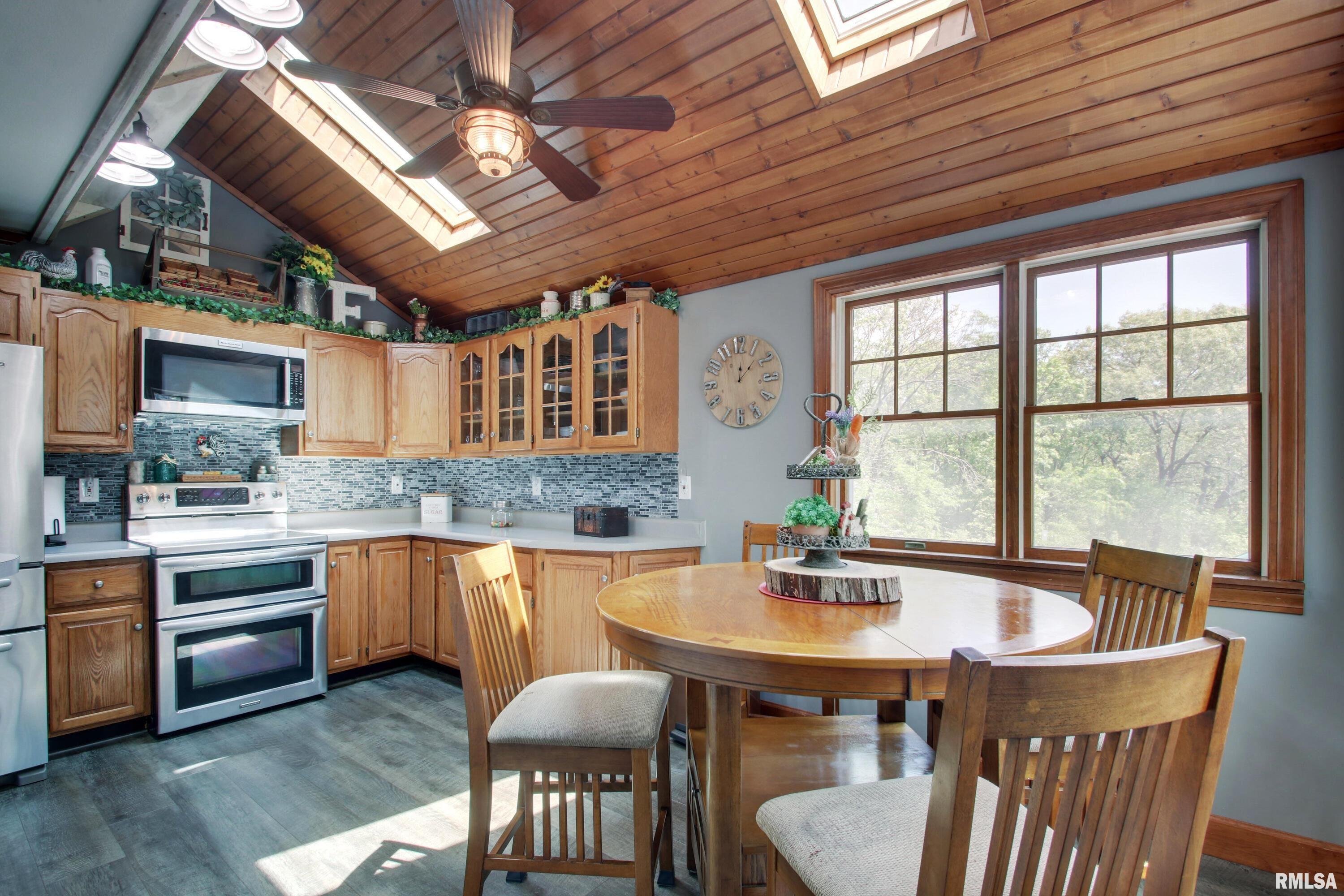 4019 Herleman Road Quincy, IL 62305 - Photo 7 of 29 Gallery Image 7