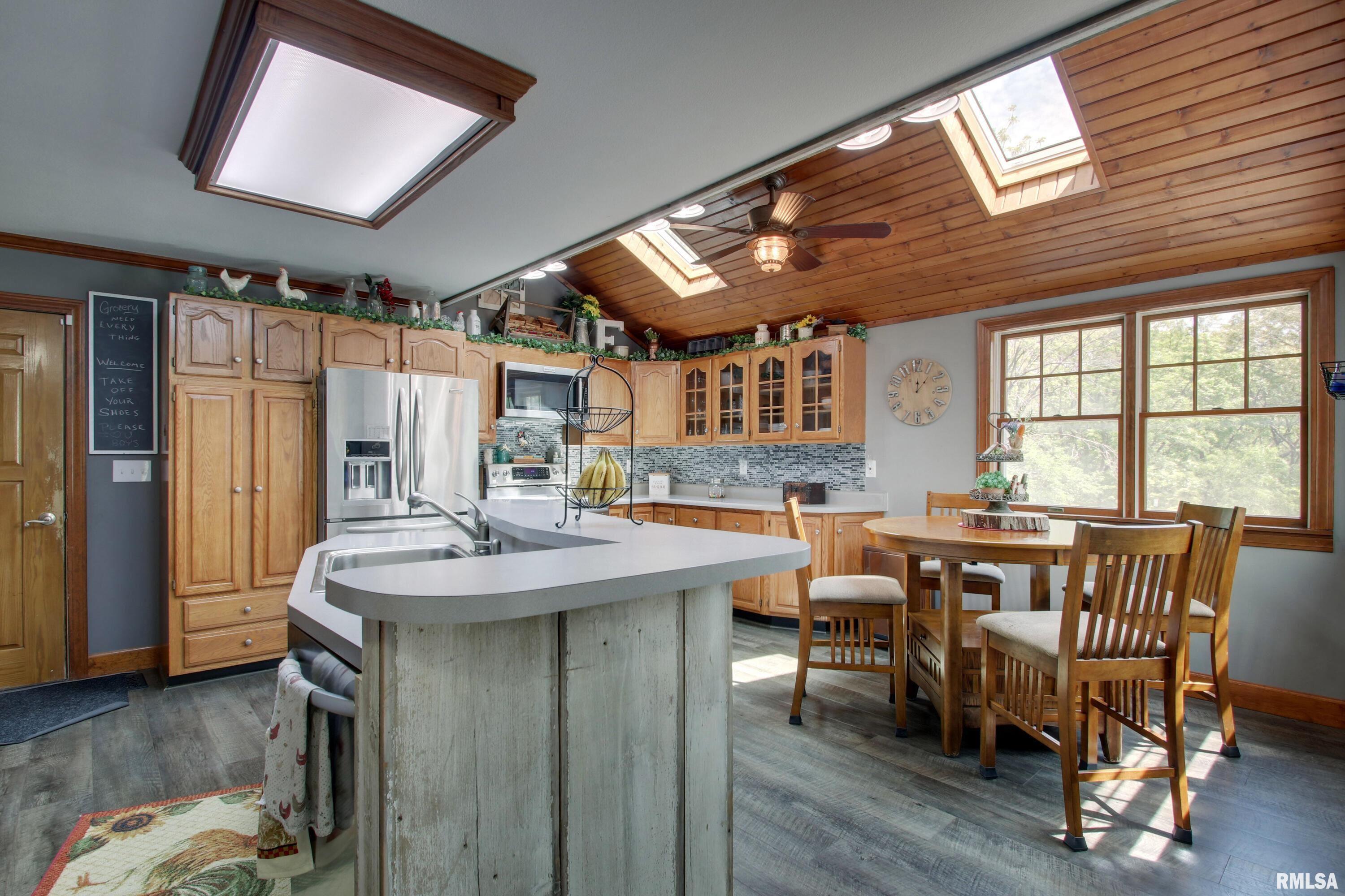 4019 Herleman Road Quincy, IL 62305 - Photo 8 of 29 Gallery Image 8