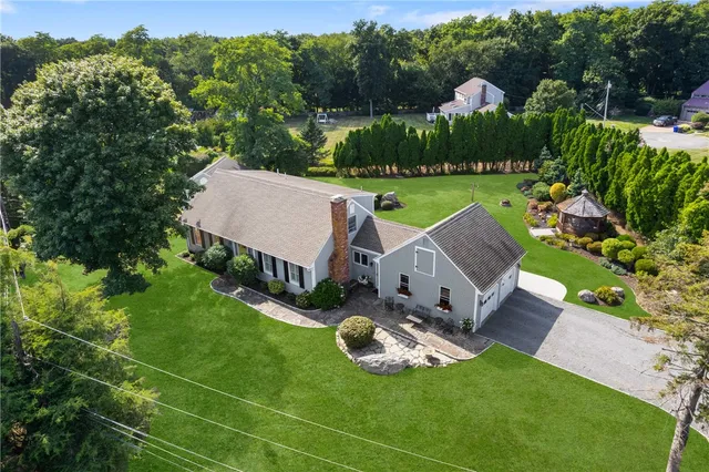 $1,325,000 | 11 Stonegate Road, Warren, RI 02885