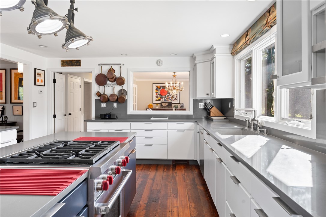 11 Stonegate Road Warren, RI 02885 - Photo 11 of 44