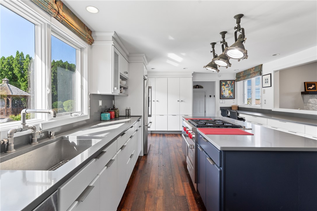 11 Stonegate Road Warren, RI 02885 - Photo 18 of 44