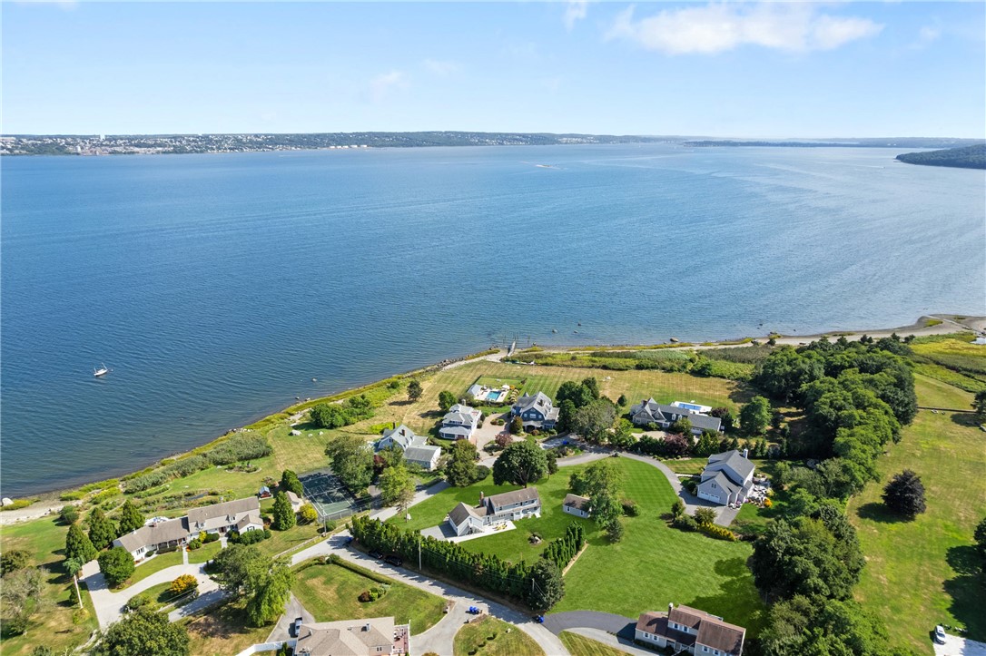 11 Stonegate Road Warren, RI 02885 - Photo 41 of 44 beach at end of road