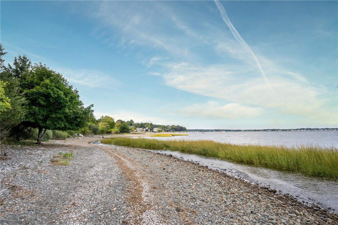 11 Stonegate Road Warren, RI 02885 - Photo 44 of 44 beach