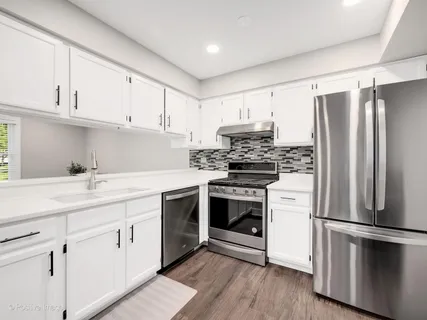 $310,000 | 718 Tamarac Boulevard, Addison, IL 60101
