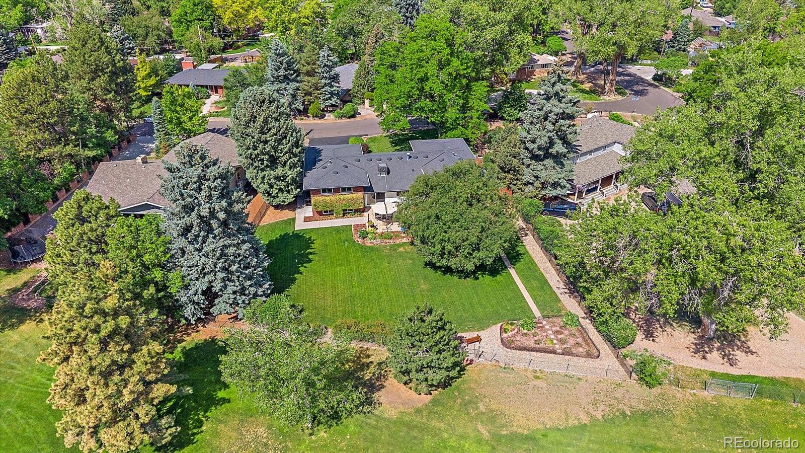 930 Reed Court Lakewood, CO 80214 - Photo 37 of 41 an aerial view of a house with a yard