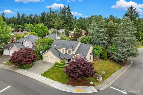 $1,415,000 | 24544 Southeast 43rd Place, Sammamish, WA 98029