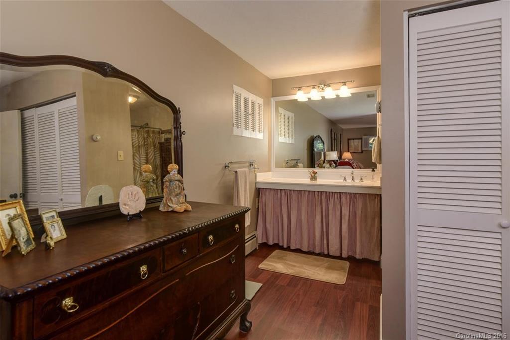 55 Dillingham Road Asheville, NC 28805 - Photo 11 of 24 Gallery Image 11