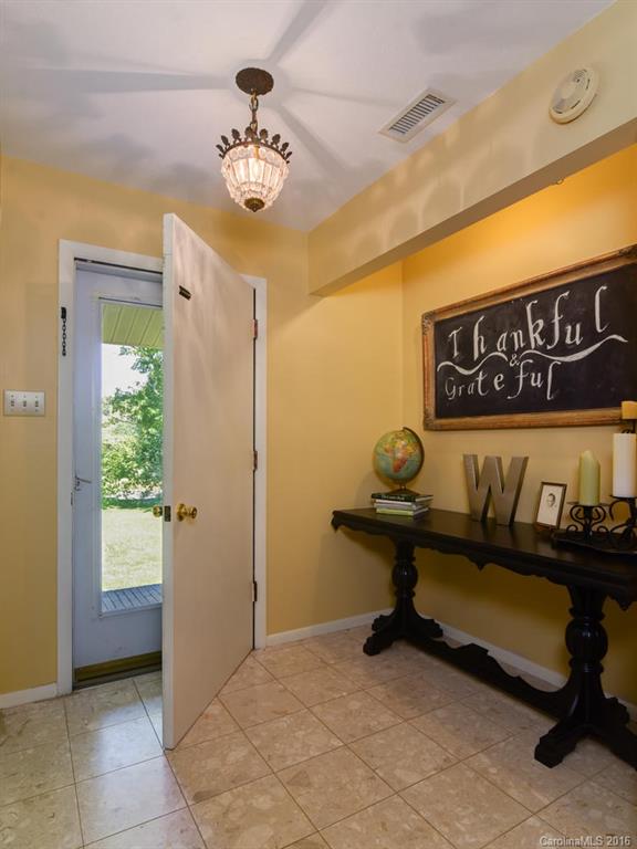 55 Dillingham Road Asheville, NC 28805 - Photo 3 of 24 Gallery Image 3