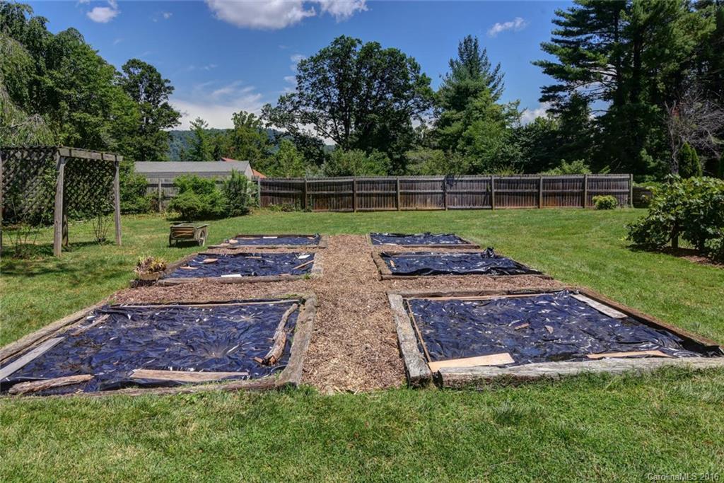 55 Dillingham Road Asheville, NC 28805 - Photo 23 of 24 Gallery Image 23