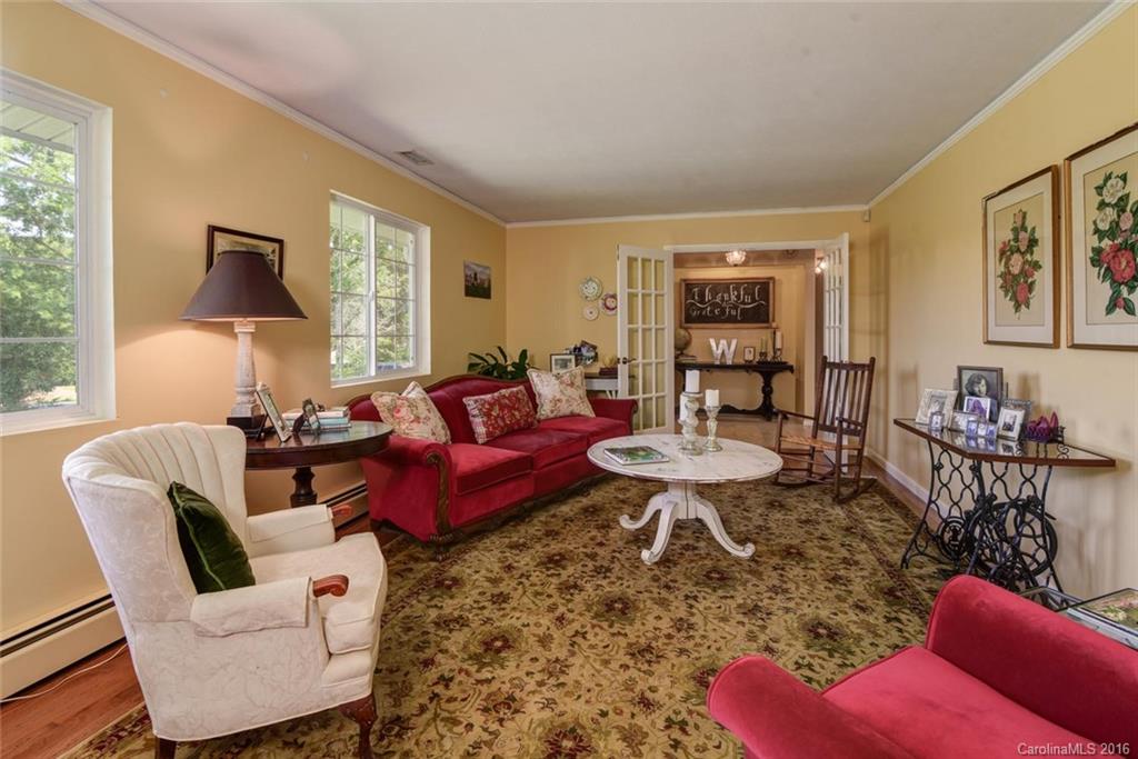 55 Dillingham Road Asheville, NC 28805 - Photo 5 of 24 Gallery Image 5