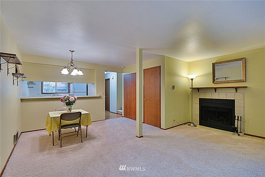 1526 192nd Street Southeast, Unit R2 Bothell, WA 98012 - Photo 3 of 11