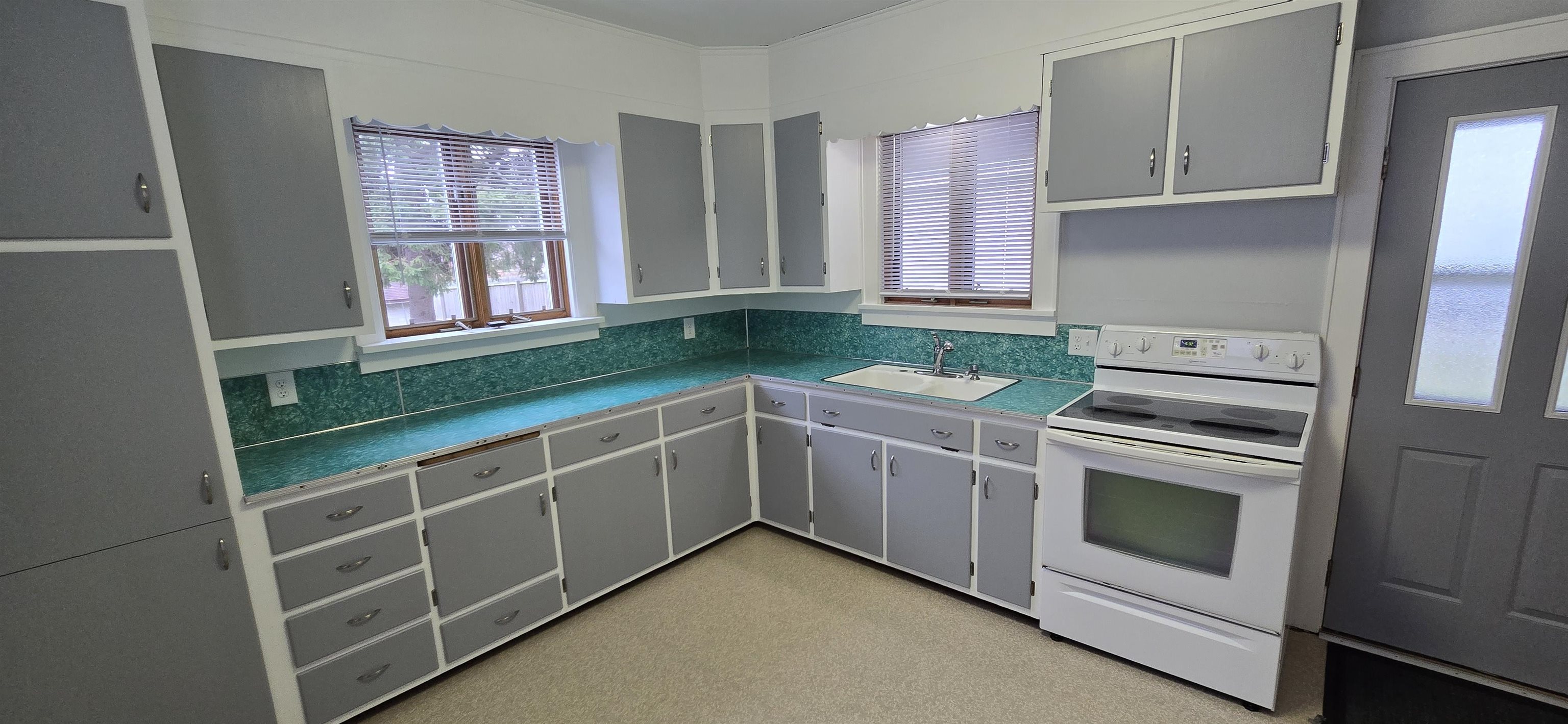 105 Bacon Street Waunakee, WI 53597 - Photo 20 of 49