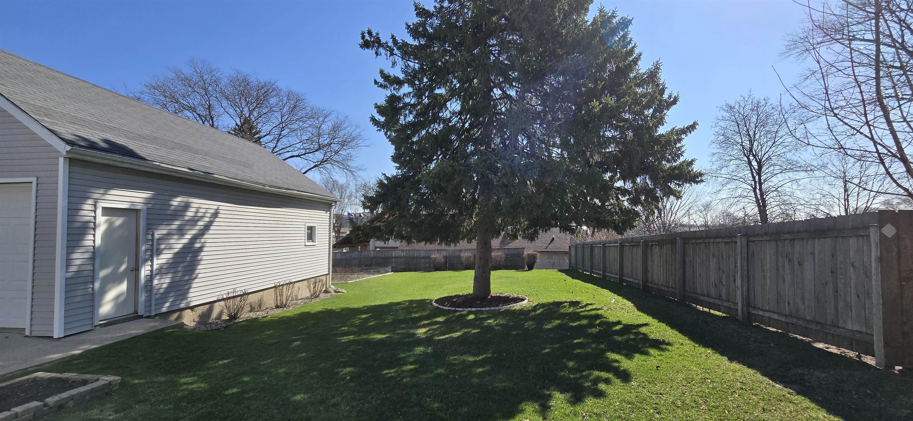 105 Bacon Street Waunakee, WI 53597 - Photo 40 of 49