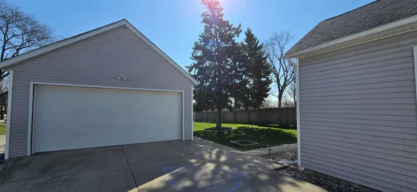 $315,000 | 105 Bacon Street, Waunakee, WI 53597