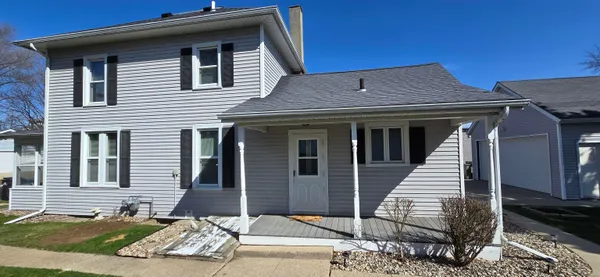 $315,000 | 105 Bacon Street, Waunakee, WI 53597