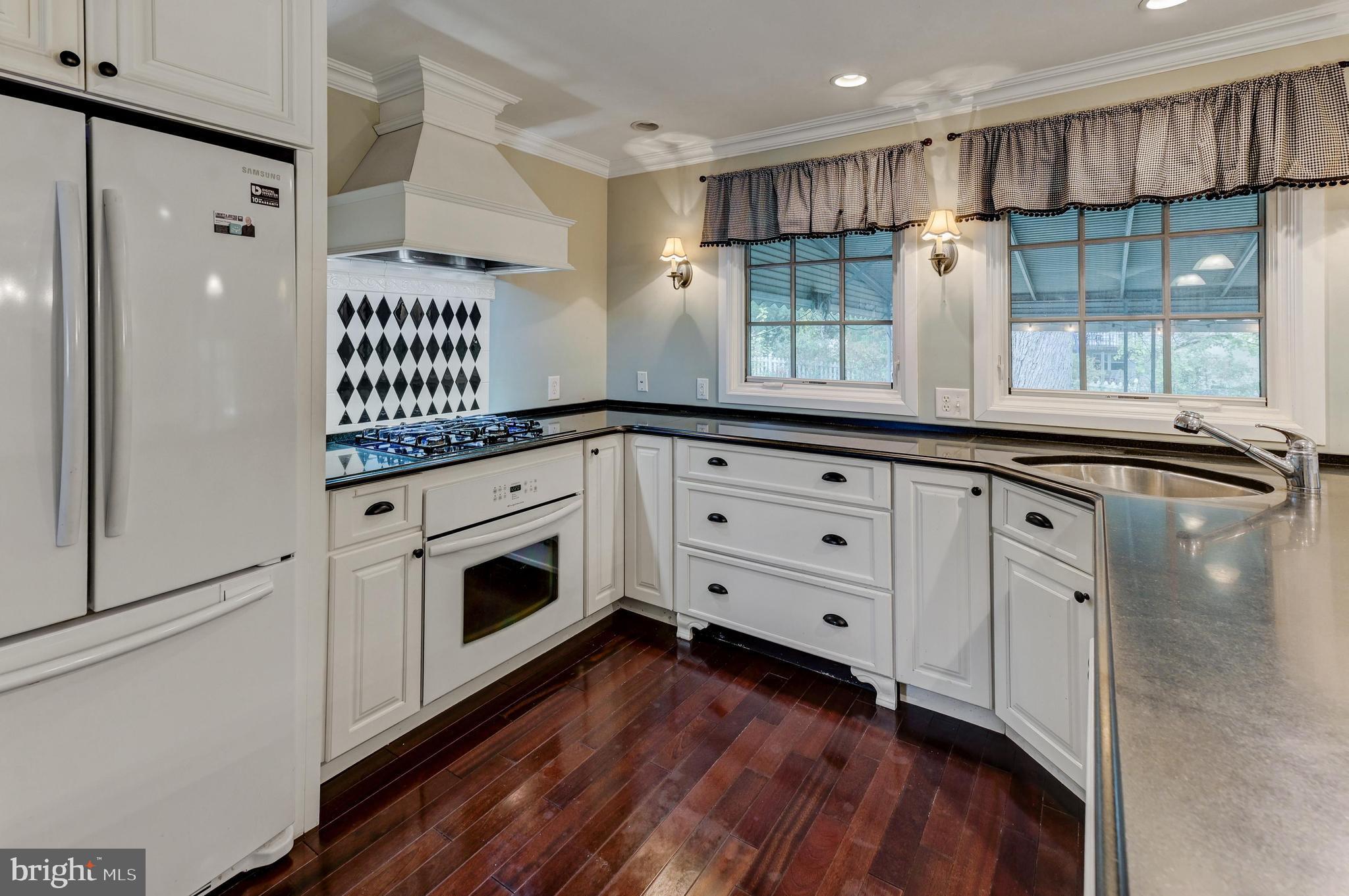 206 Round Hill Road Voorhees, NJ 08043 - Photo 5 of 33 Kitchen
